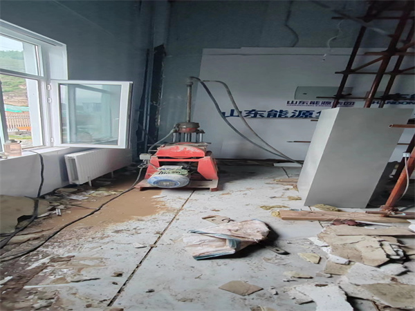 织金地基基础下沉墙体裂缝加固注浆顶升施工